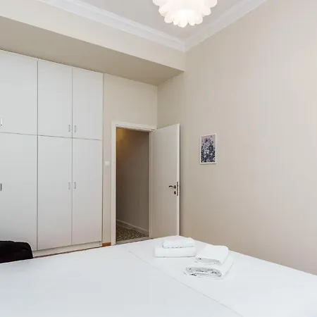C.4 Red Rose #colony_central_apartment Lägenhet Thessaloníki